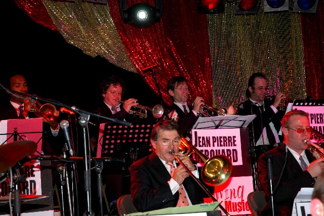 min 2005 11 12 fous swing 074